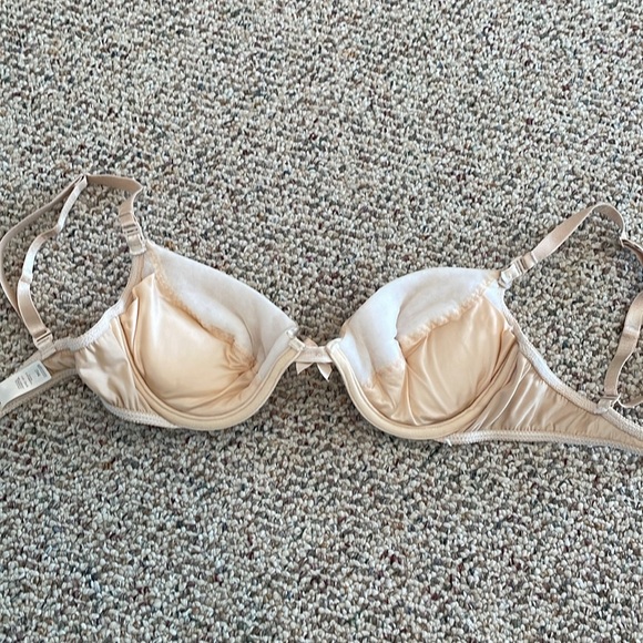 Victoria’s Secret Beige Padded Push Up Bra. 36C NWOT - Picture 5 of 9